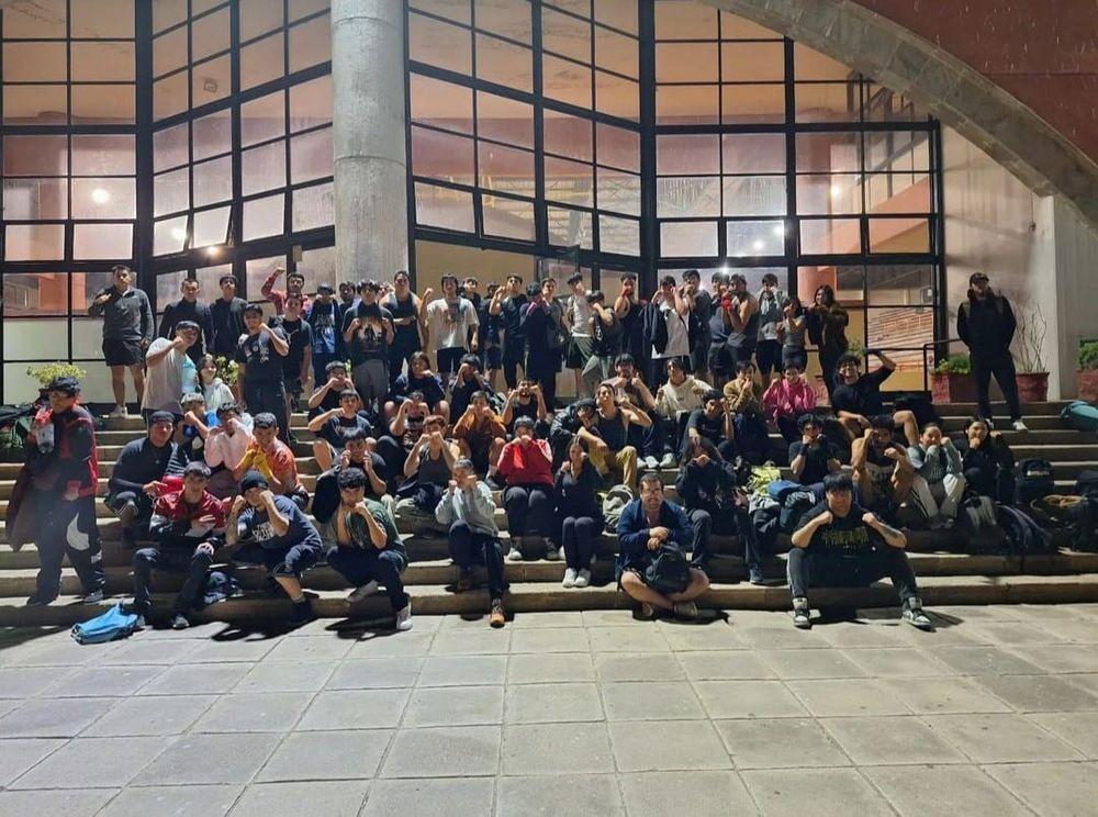 FEULS imparte talleres de boxeo para estudiantes