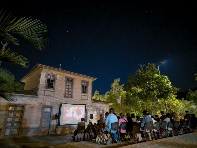 “Todos al cine” lleva arte cinematográfico gratuito a localidades rurales de la región de Coquimbo