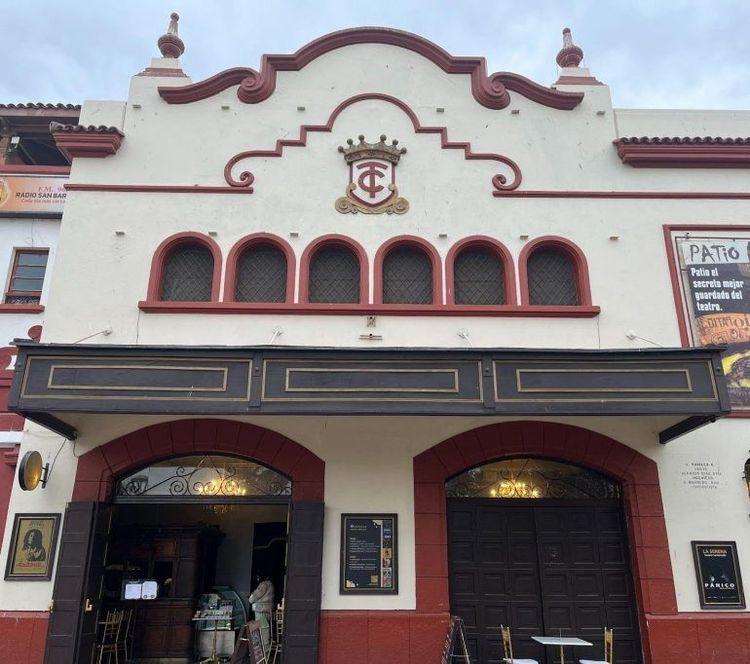 Impacto artístico y cultural del teatro centenario en la región